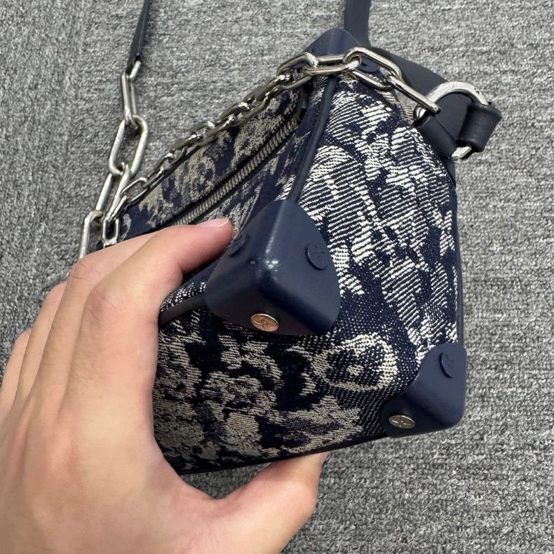Louis Vuitton Louis Vuitton Tapestry Denim Box Bag Size ONE SIZE - 6 Thumbnail