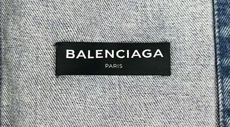 Balenciaga Balenciaga Washed Denim Jacket with Logo Size US M / EU 48-50 / 2 - 5 Thumbnail