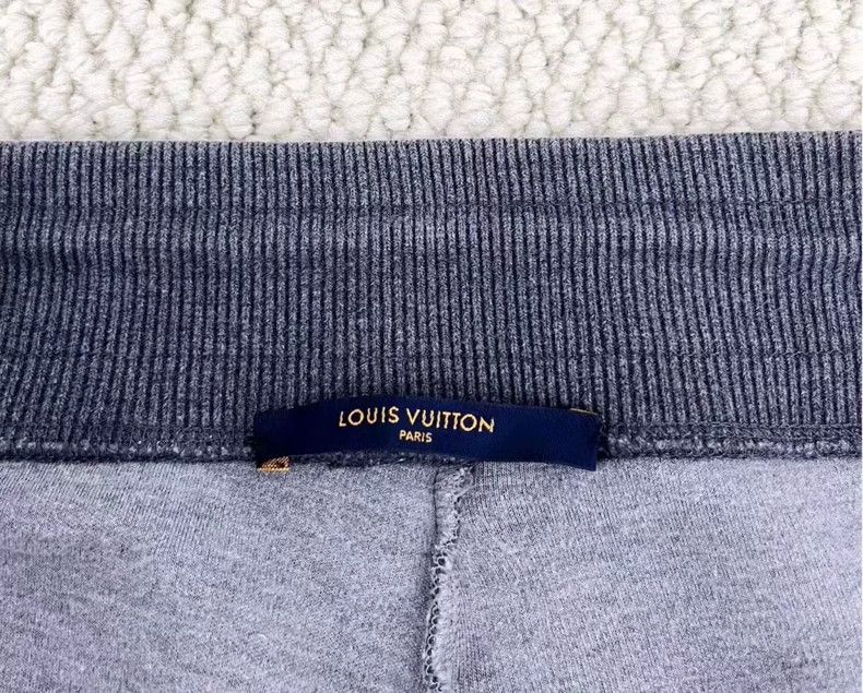 Louis Vuitton Louis Vuitton Gray Logo Sweatpants XS Size US 30 / EU 46 - 3 Thumbnail