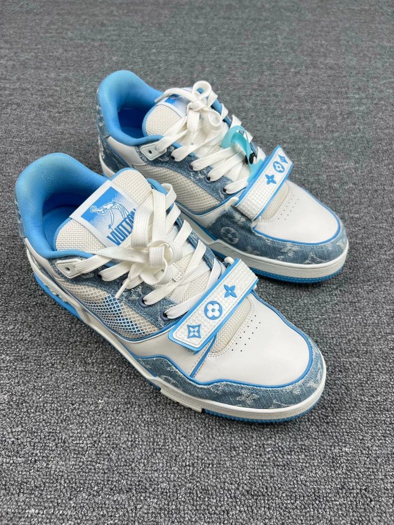 Louis Vuitton Louis Vuitton Trainer Lowtop Sneakers Blue White Size US 9 / EU 42 - 2 Thumbnail