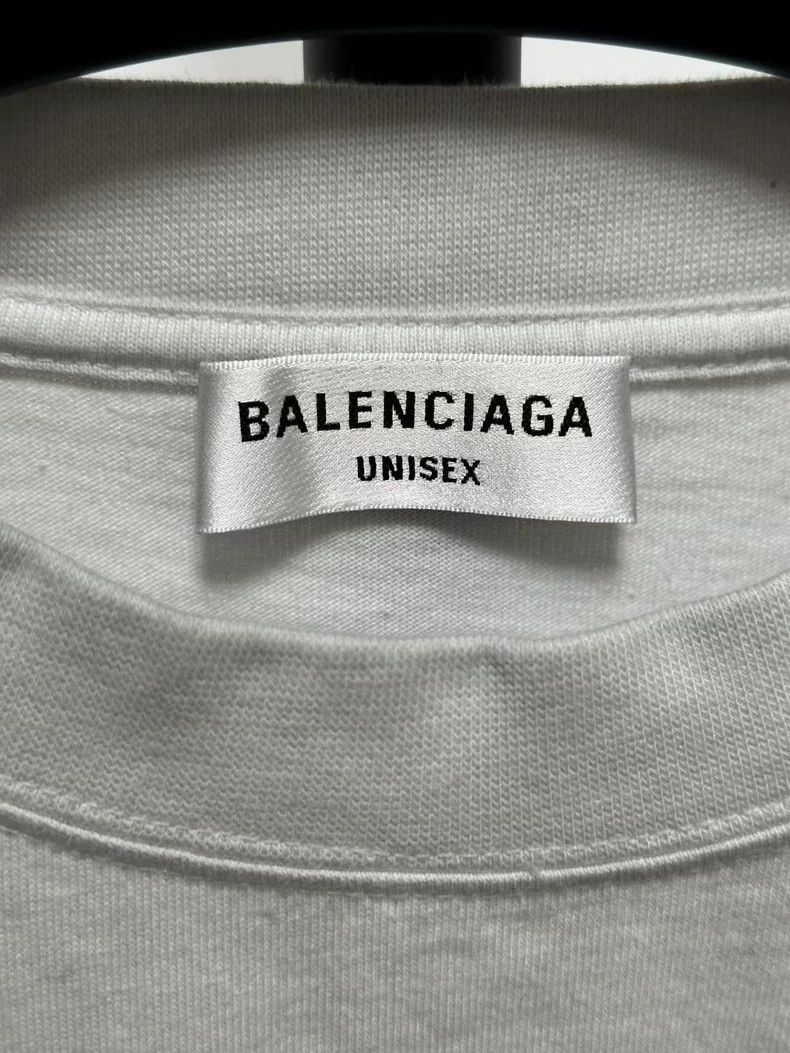 Balenciaga Balenciaga Distressed Graffiti Letter Tee Size US XS / EU 42 / 0 - 4 Thumbnail