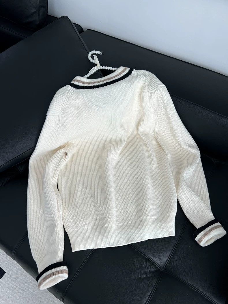 Louis Vuitton Louis Vuitton Preppy Style V-Neck Sweater Size US M / EU 48-50 / 2 - 2 Thumbnail