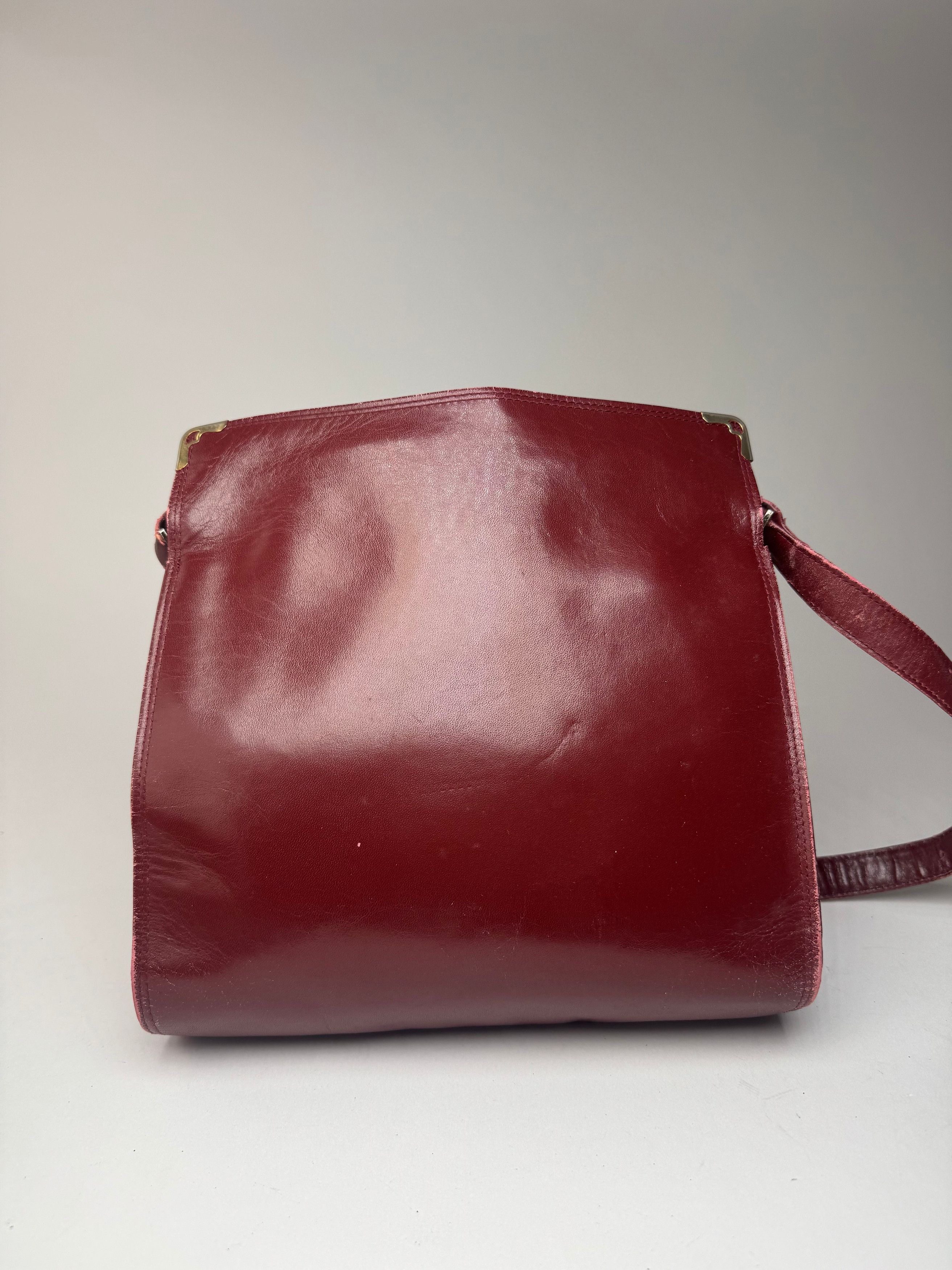 Cartier Vintage Leather Shoulder Bag Burgundy Size ONE SIZE - 6 Thumbnail