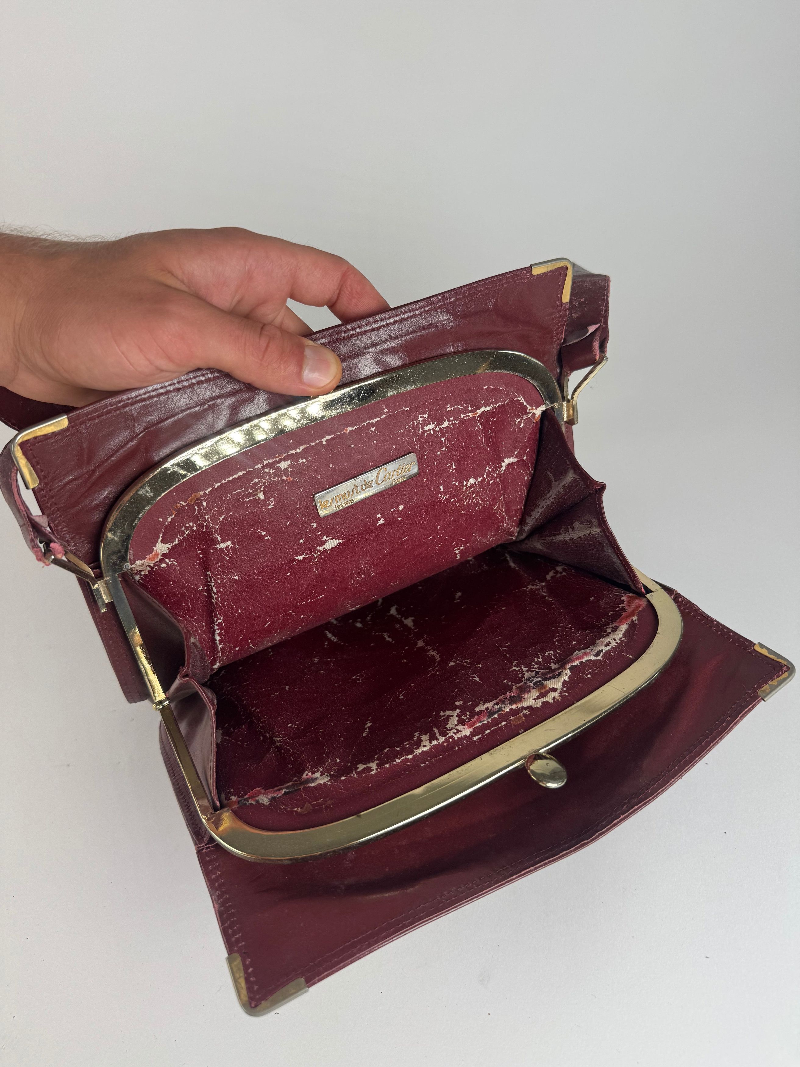 Cartier Vintage Leather Shoulder Bag Burgundy Size ONE SIZE - 4 Thumbnail