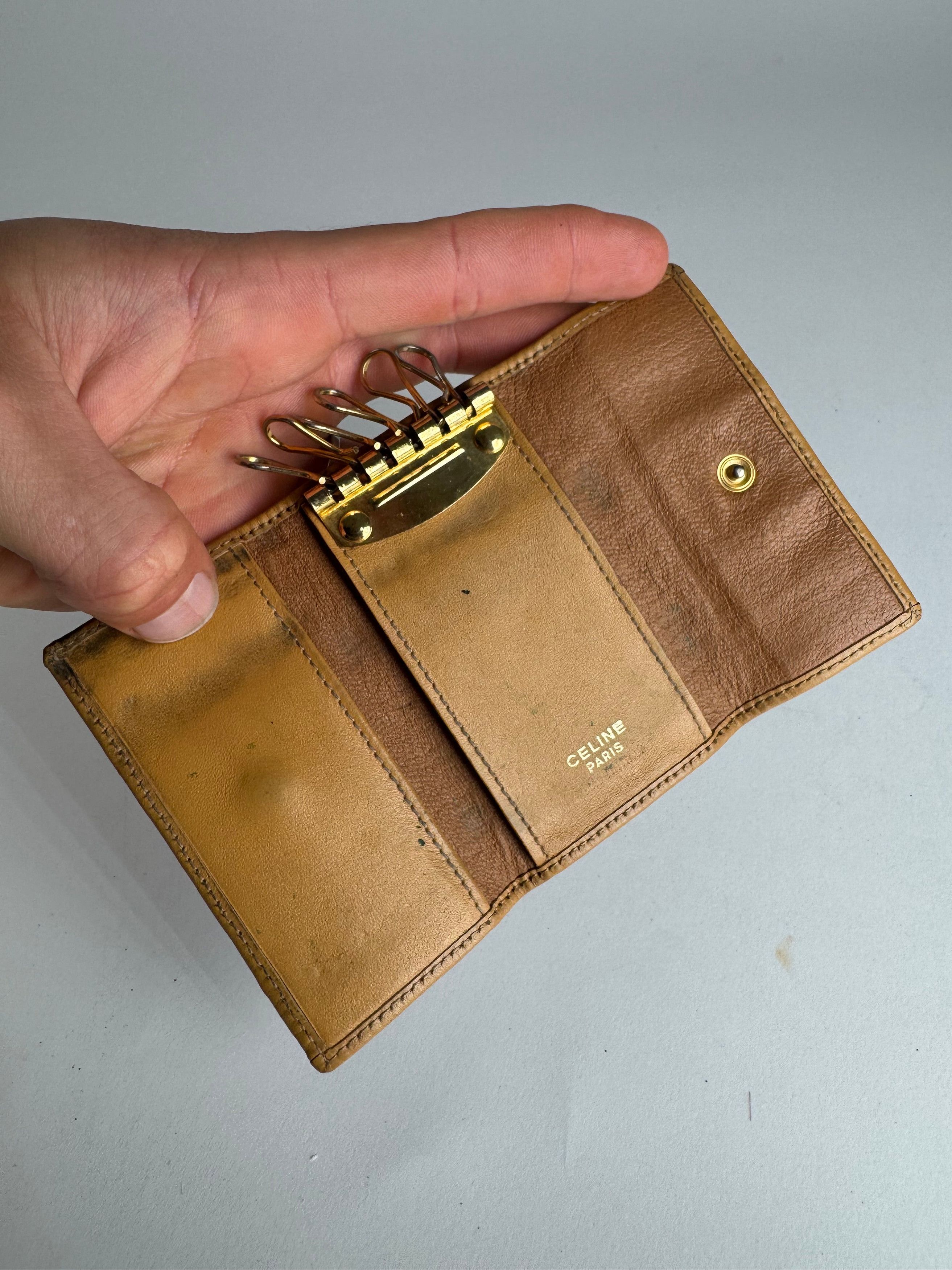 Celine Vintage Paris Leather Monogram Key Holder Size ONE SIZE - 3 Thumbnail