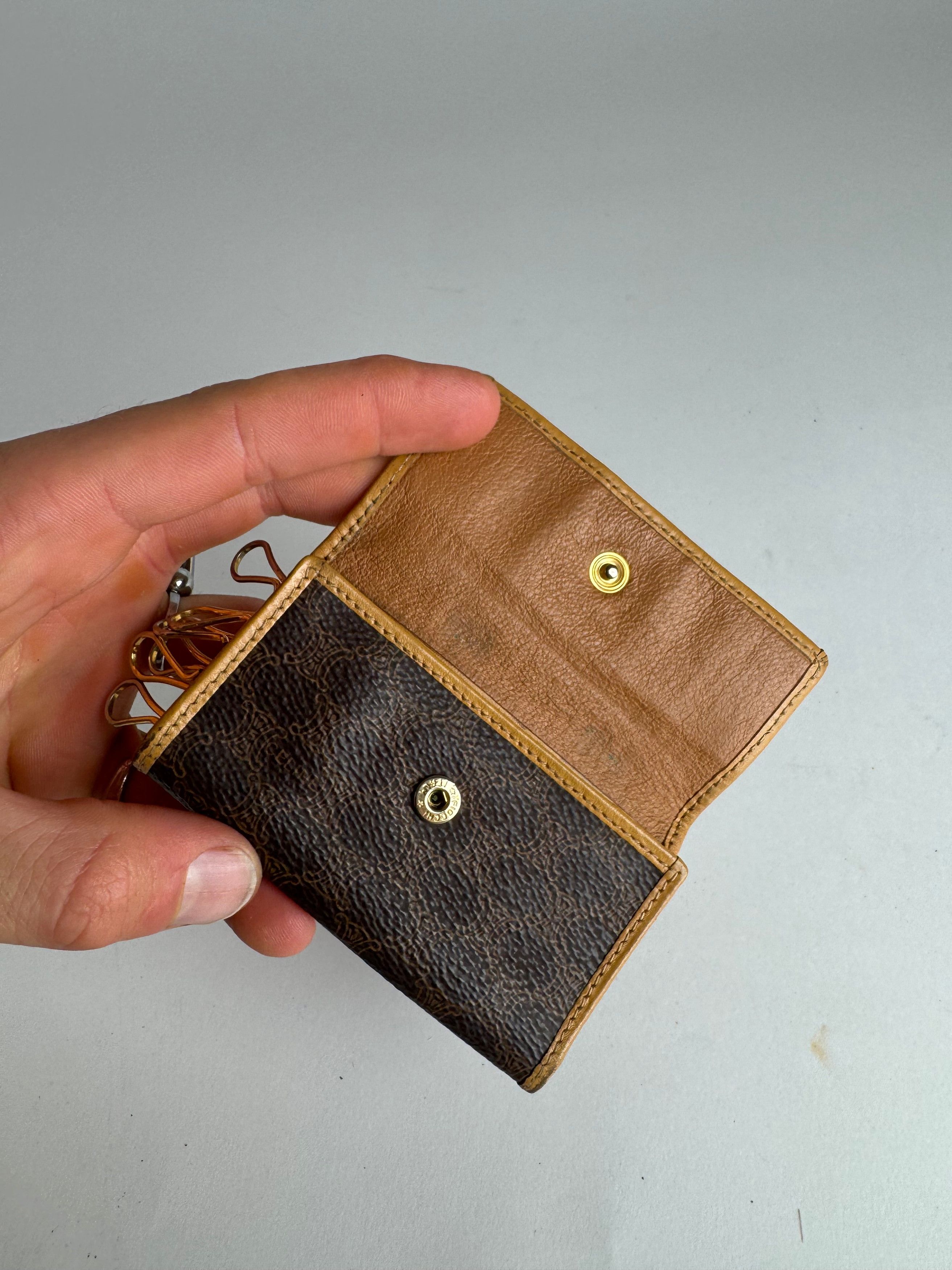 Celine Vintage Paris Leather Monogram Key Holder Size ONE SIZE - 7 Thumbnail