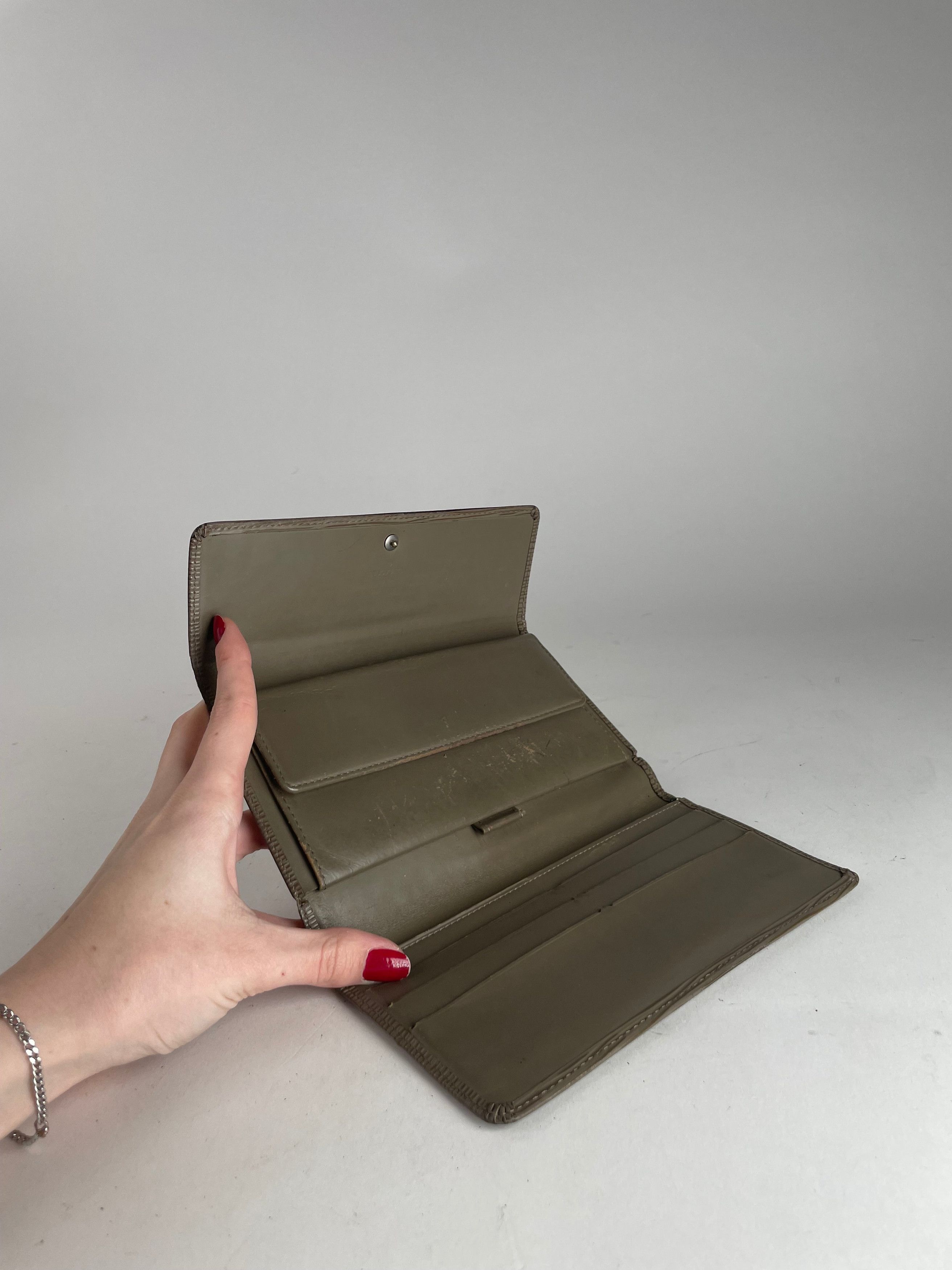 Louis Vuitton Vintage EPI leather kimono Wallet Grey/Brown Size ONE SIZE - 2 Thumbnail