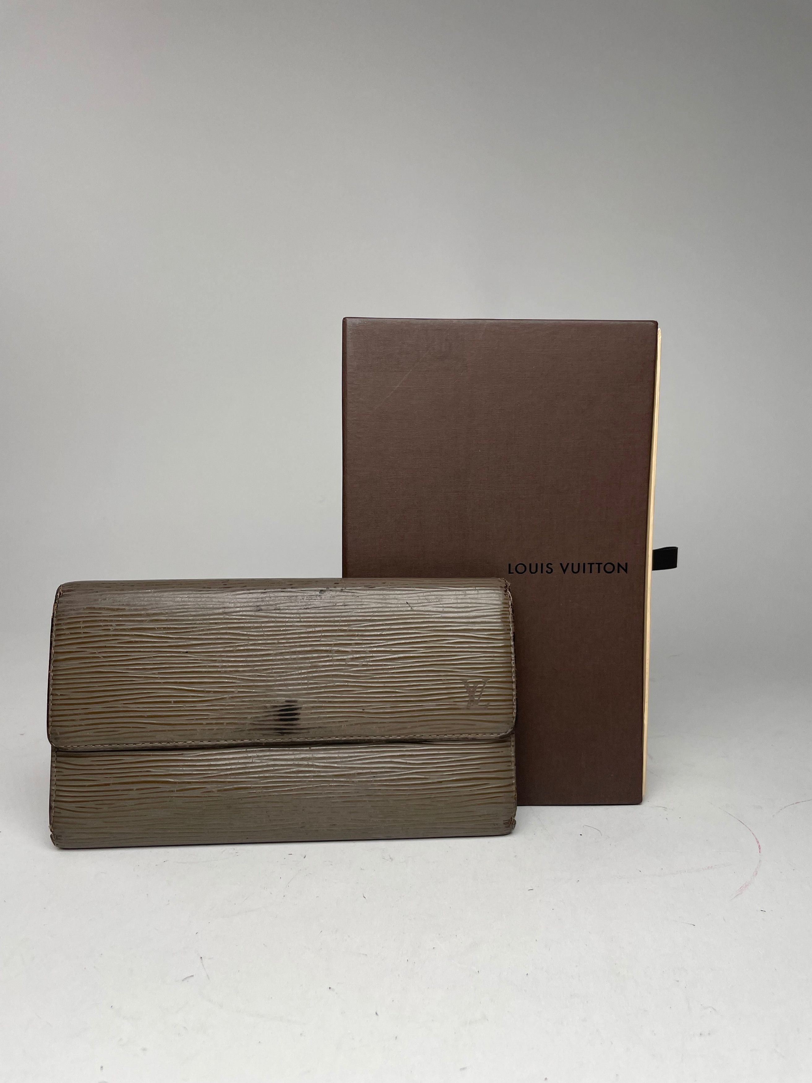 Louis Vuitton Vintage EPI leather kimono Wallet Grey/Brown Size ONE SIZE - 4 Thumbnail