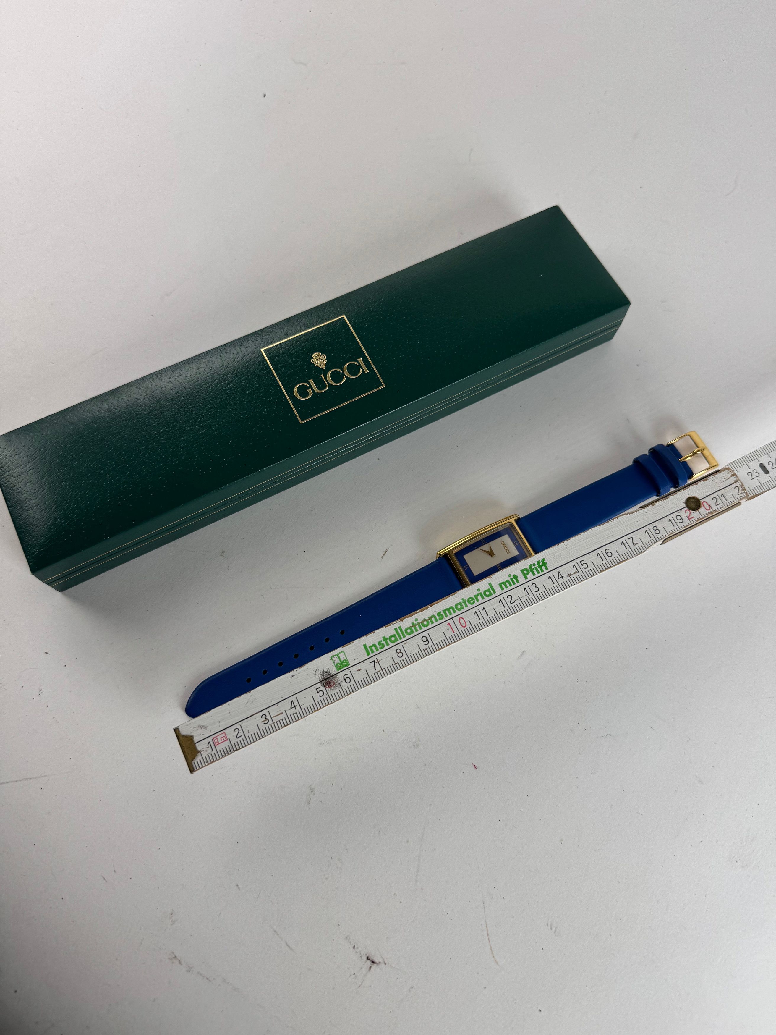 Gucci Vintage Watch Blue Gold Size ONE SIZE - 9 Thumbnail