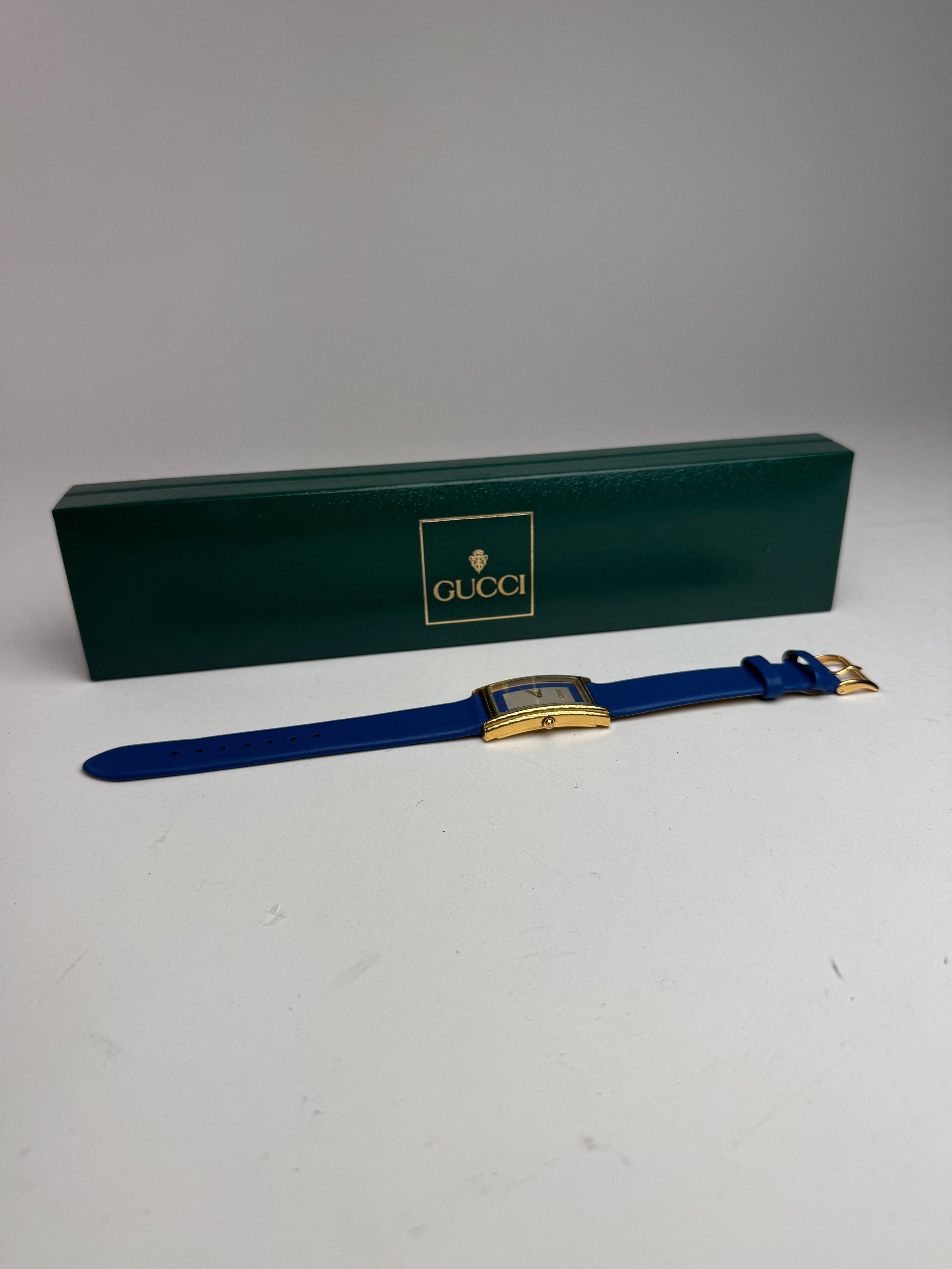 Gucci Vintage Watch Blue Gold Size ONE SIZE - 3 Thumbnail