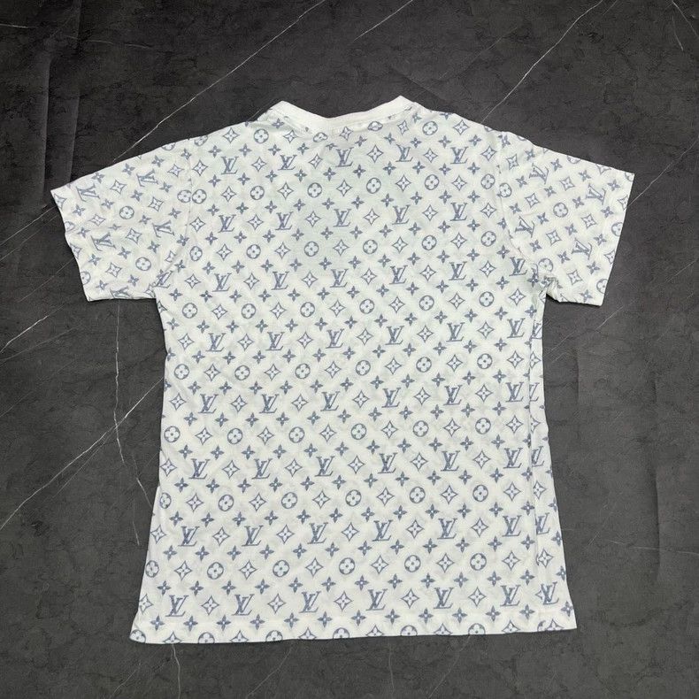 Louis Vuitton Louis Vuitton LV Logo Chest Chain T-shirt-yf Size US L / EU 52-54 / 3 - 2 Thumbnail
