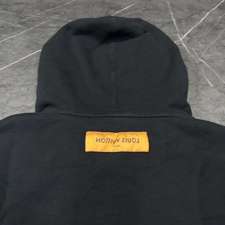 Louis Vuitton Louis Vuitton Graffiti Logo Hoodie-yf Size US M / EU 48-50 / 2 - 5 Thumbnail
