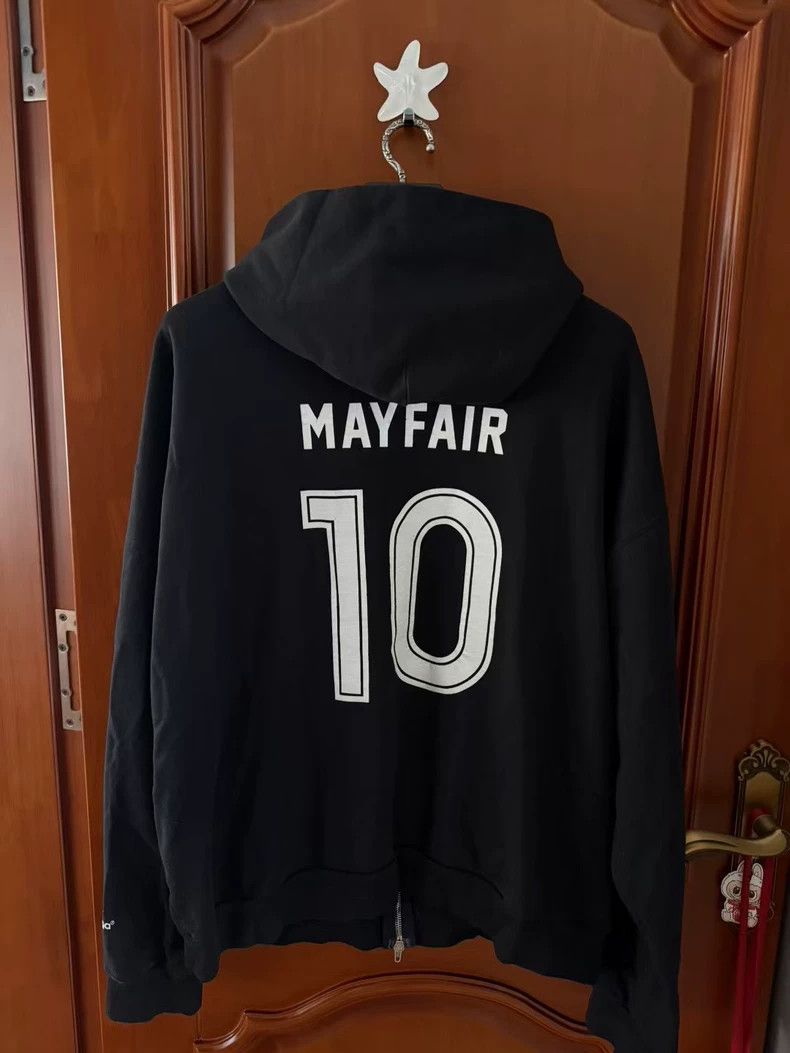 Balenciaga Balenciaga Manchester United Mayfair Hoodie-yf Size US M / EU 48-50 / 2 - 2 Thumbnail