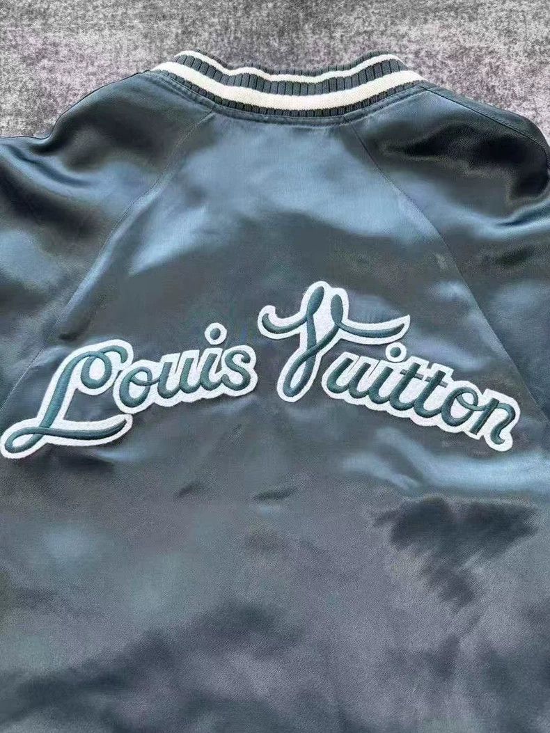Louis Vuitton Louis Vuitton Embroidered Logo Silk Jacket-yf Size US L / EU 52-54 / 3 - 3 Thumbnail