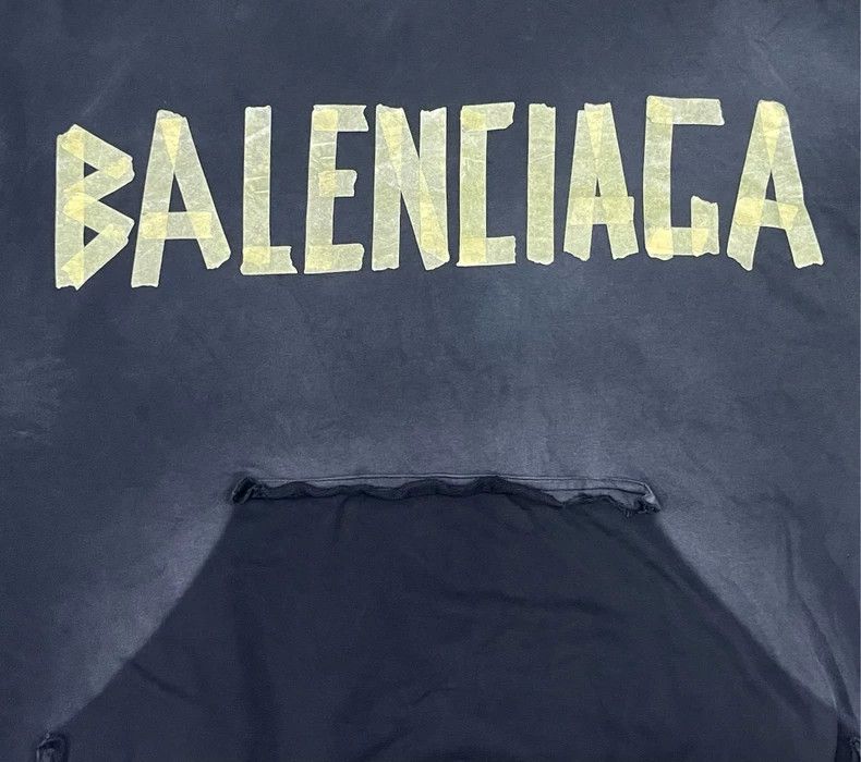 Balenciaga Balenciaga TAPE TYPE Logo Print Hoodie-yf Size US M / EU 48-50 / 2 - 3 Thumbnail