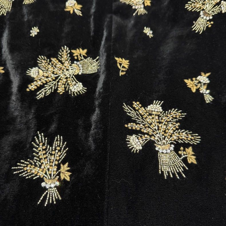 Gucci Gucci Embroidered Velvet Blazer Jacket-yf Size US L / EU 52-54 / 3 - 3 Thumbnail