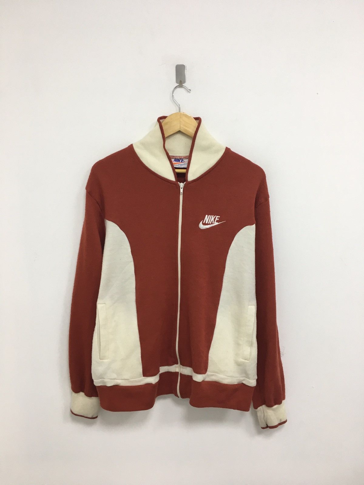 uniek bros controleren Nike Nike Vintage Jacket nice colourway made in taiwan roc | Grailed