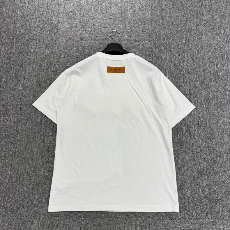 Louis Vuitton Louis Vuitton Graffiti Relief Short Sleeve T-shirt-yf Size US L / EU 52-54 / 3 - 2 Thumbnail