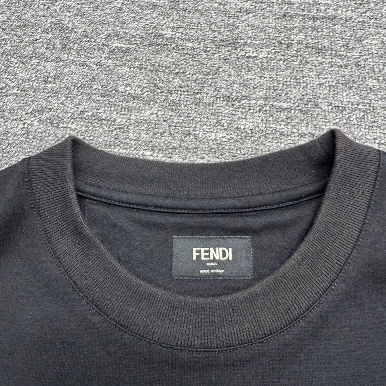 Fendi Fendi Monogram Pocket Short Sleeve T-shirt-yf Size US S / EU 44-46 / 1 - 2 Thumbnail