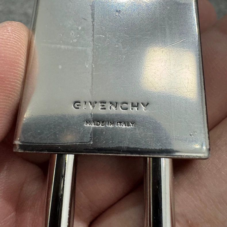 Givenchy Givenchy Silver Lock Buckle Accessory-yf Size ONE SIZE - 3 Thumbnail