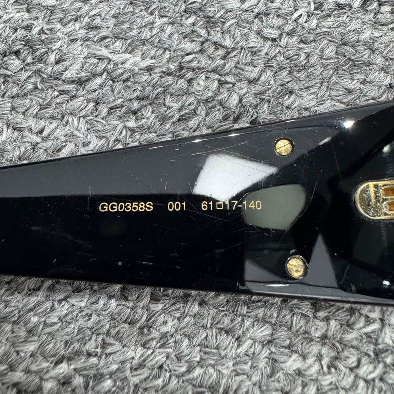 Gucci Gucci Black Sunglasses with Case-yf Size ONE SIZE - 4 Thumbnail