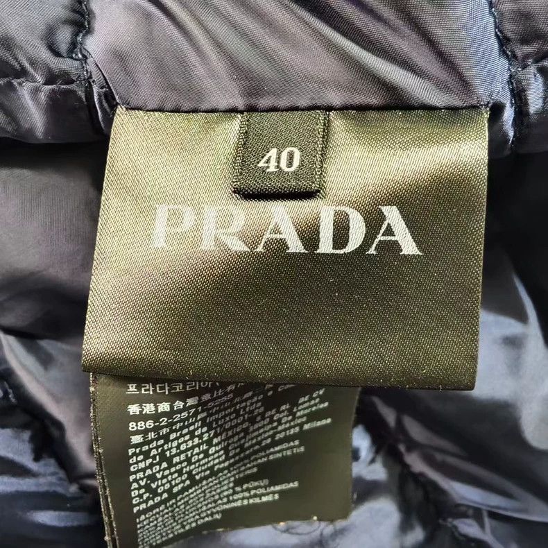 Prada Prada Classic Satin Down Jacket-yf Size US M / EU 48-50 / 2 - 4 Thumbnail