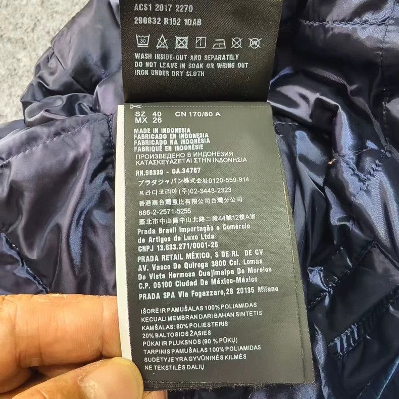 Prada Prada Classic Satin Down Jacket-yf Size US M / EU 48-50 / 2 - 5 Thumbnail