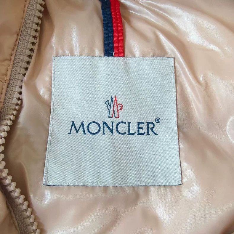 Moncler MONCLER Beige Puffer Vest-yf Size US M / EU 48-50 / 2 - 3 Thumbnail
