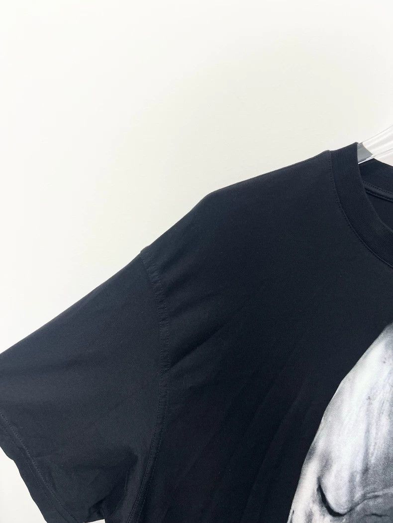 Givenchy Givenchy Shark Print Short Sleeve T-shirt-yf Size US M / EU 48-50 / 2 - 4 Thumbnail