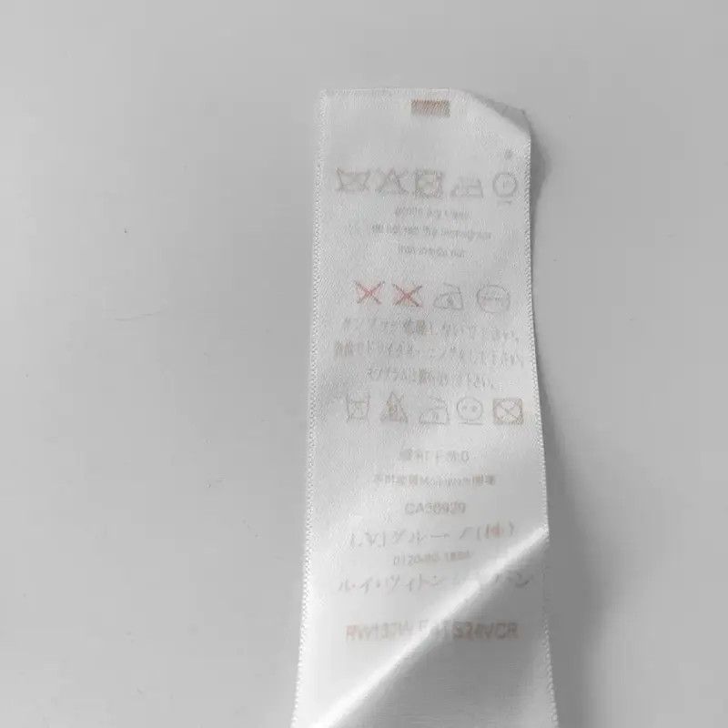 Louis Vuitton Louis Vuitton Summer White Short Sleeve T-Shirt 0089 Size S / US 4 / IT 40 - 4 Thumbnail