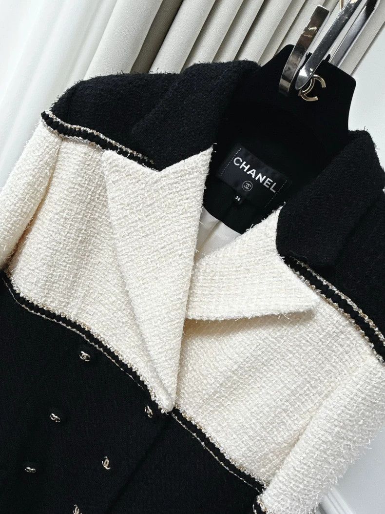 Chanel Chanel 20A Black and White Color Block Double-Breasted Woven Coat - dmc Size US M / EU 48-50 / 2 - 2 Thumbnail