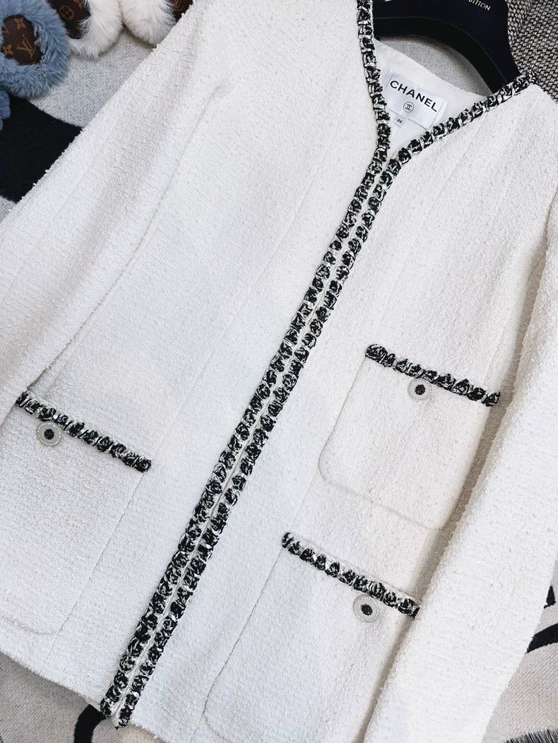 Chanel Chanel 22P White Long Jacket - dmc Size US M / EU 48-50 / 2 - 7 Thumbnail