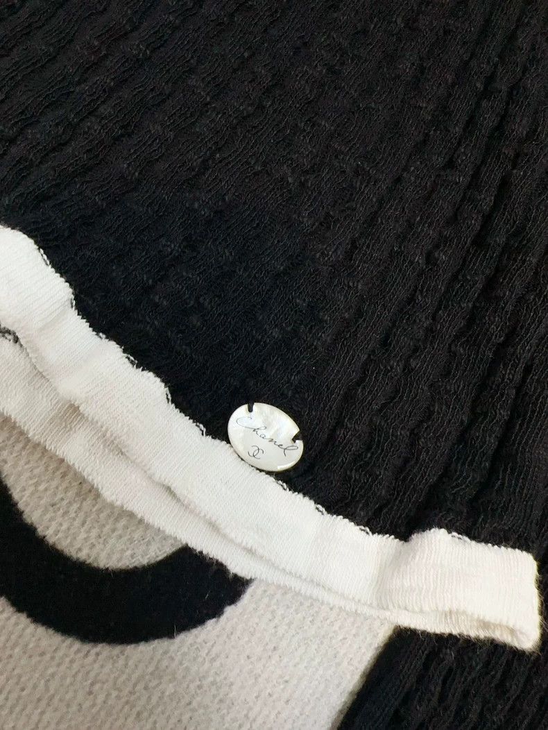 Chanel Chanel 22C Black Rib Knit Top - dmc Size US M / EU 48-50 / 2 - 4 Thumbnail