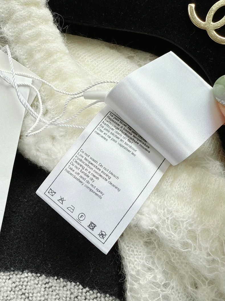 Chanel Chanel 23K White Lantern Sleeve Knit Top - dmc Size US M / EU 48-50 / 2 - 7 Thumbnail