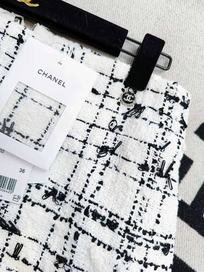 Chanel Chanel 22C Tweed Fringe Skirt - dmc Size US 36 / EU 52 - 4 Thumbnail