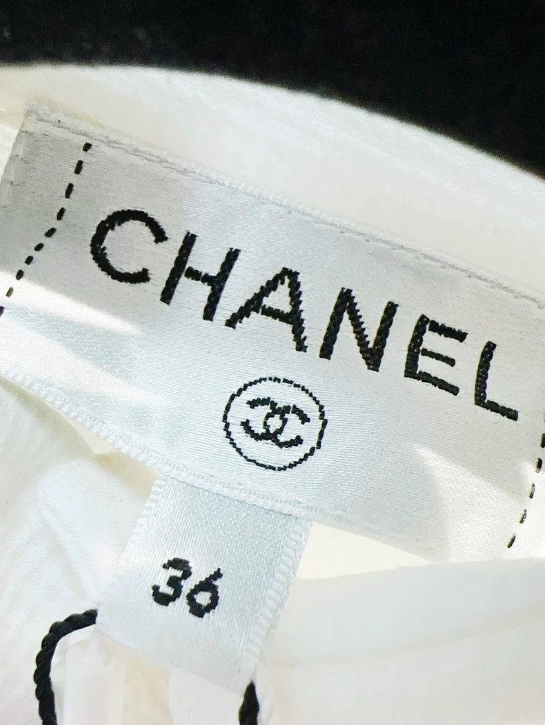 Chanel Chanel White Long Sleeve Pearl Button Shirt - dmc Size US S / EU 44-46 / 1 - 5 Thumbnail