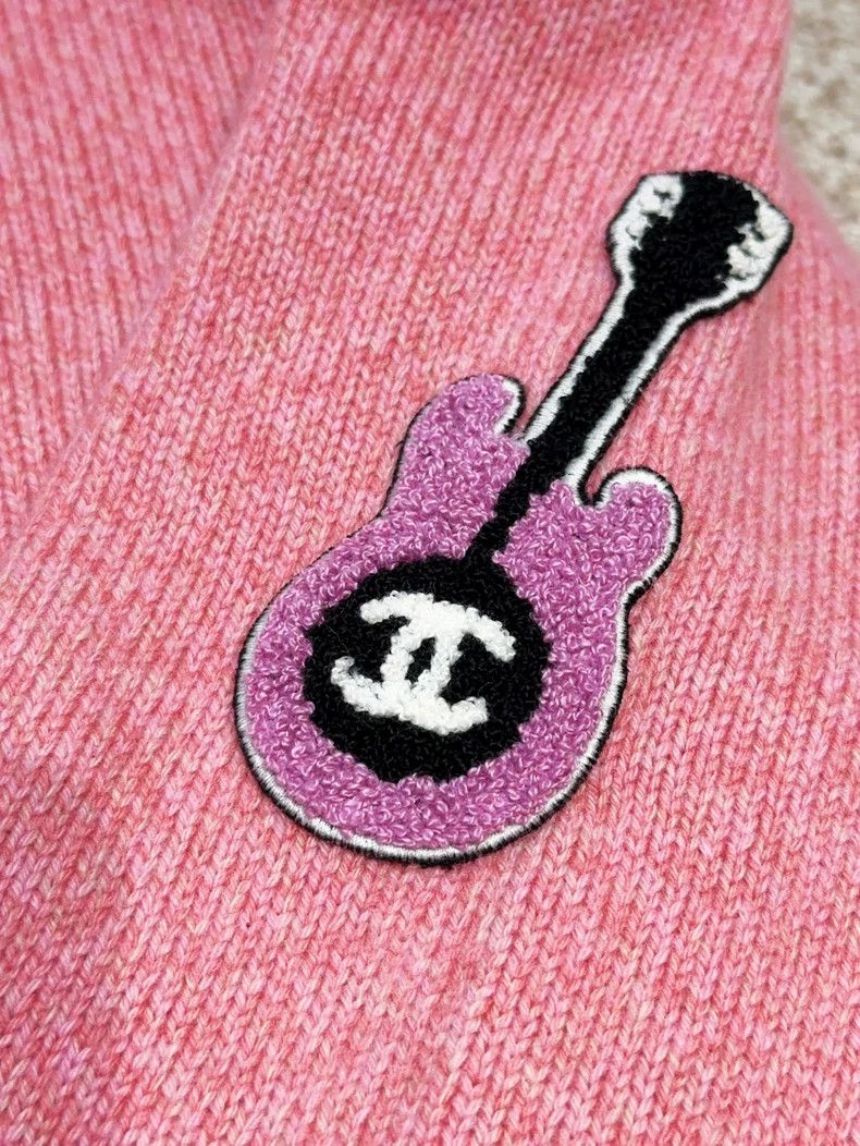 Chanel Chanel Pink Guitar Badge Knit Sweater - dmc Size US L / EU 52-54 / 3 - 5 Thumbnail
