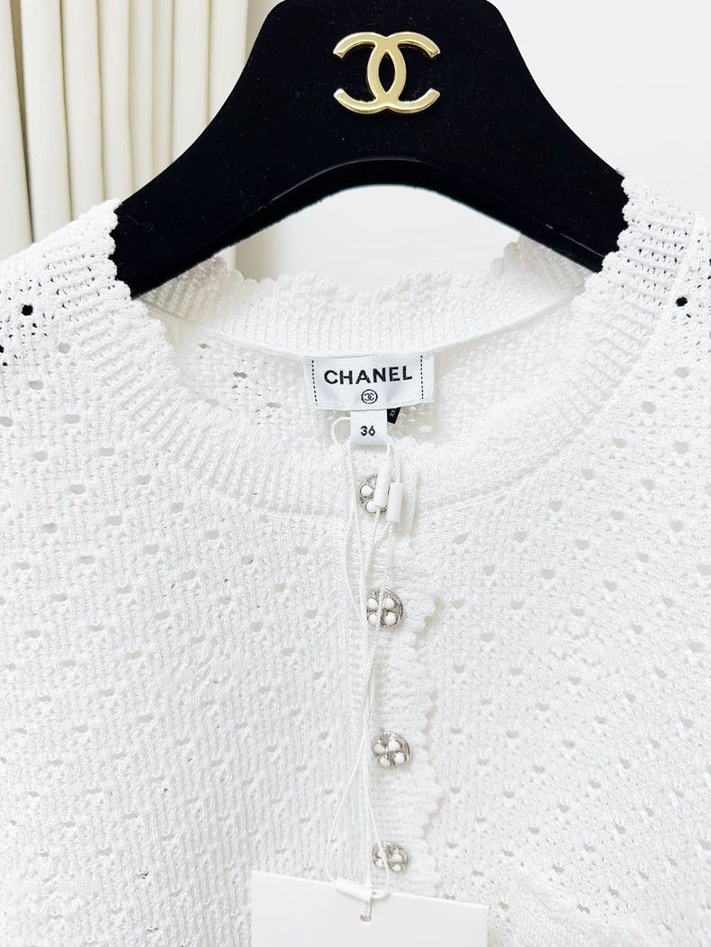 Chanel Chanel White Knit Short Sleeve Top - dmc Size US S / EU 44-46 / 1 - 5 Thumbnail