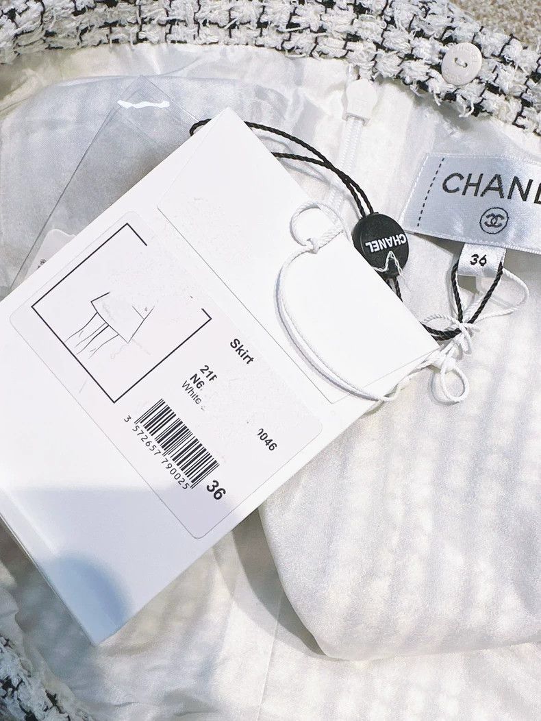 Chanel Chanel 21P White Woven Mini Skirt - dmc Size US 36 / EU 52 - 5 Thumbnail