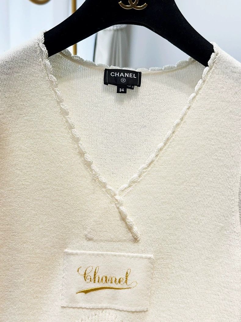 Chanel Chanel Sleeveless V-Neck Dress Beige - dmc Size US XS / EU 42 / 0 - 4 Thumbnail