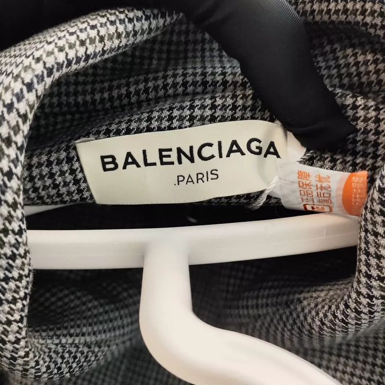 Balenciaga Balenciaga Herringbone Blazer Size 38 - dmc Size US XS / EU 42 / 0 - 4 Thumbnail