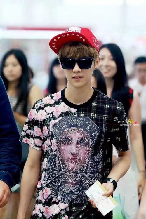 Givenchy Givenchy Rose Plaid Madonna Graphic Tee - dmc Size US M / EU 48-50 / 2 - 2 Thumbnail