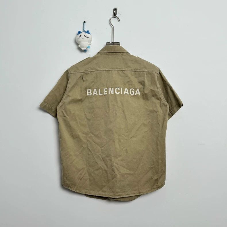Balenciaga Balenciaga Embroidered Logo Cargo Shirt - dmc Size US S / EU 44-46 / 1 - 3 Thumbnail