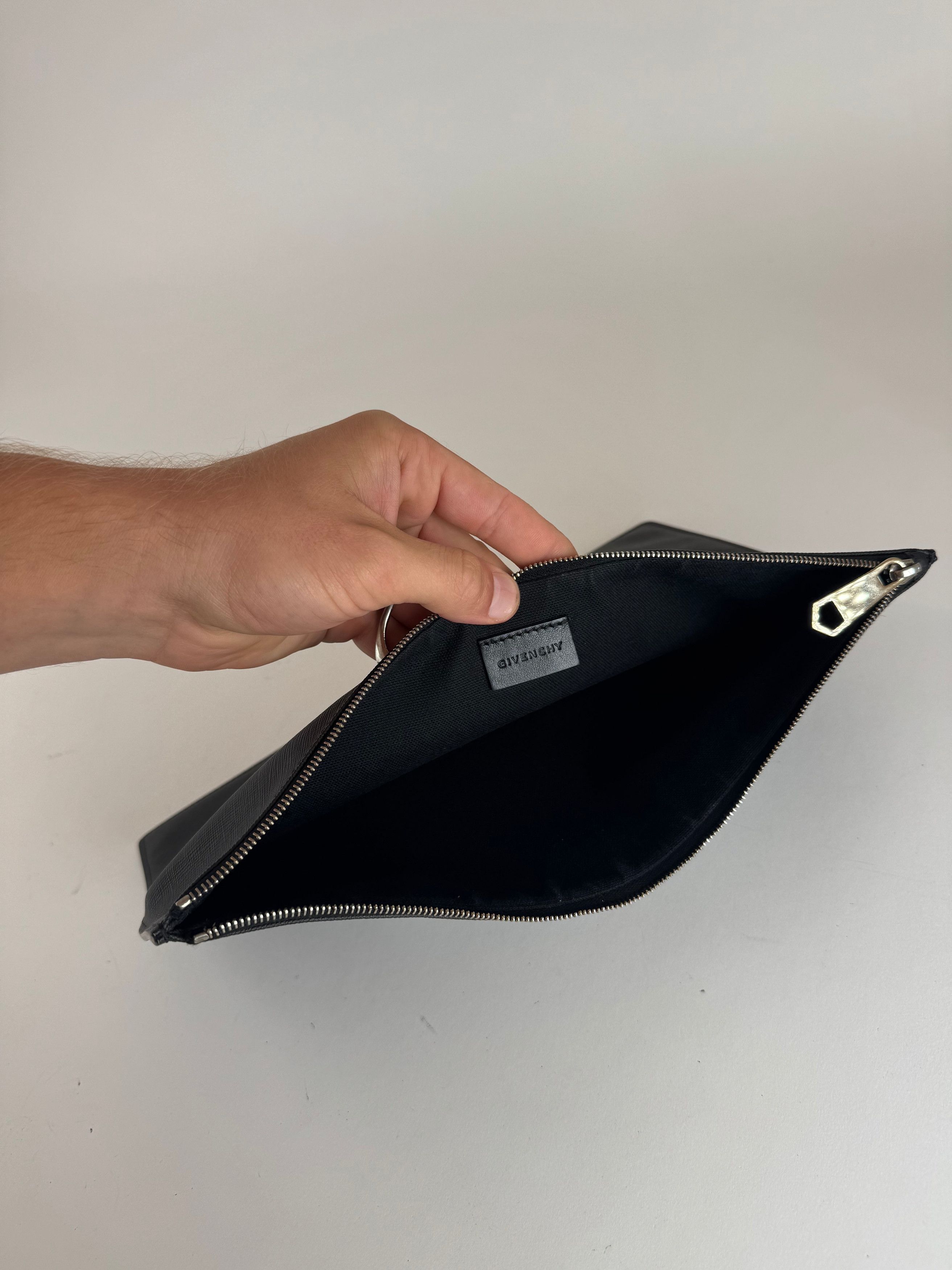 Givenchy Leather Clutch Black Pervert 17 Size ONE SIZE - 3 Thumbnail