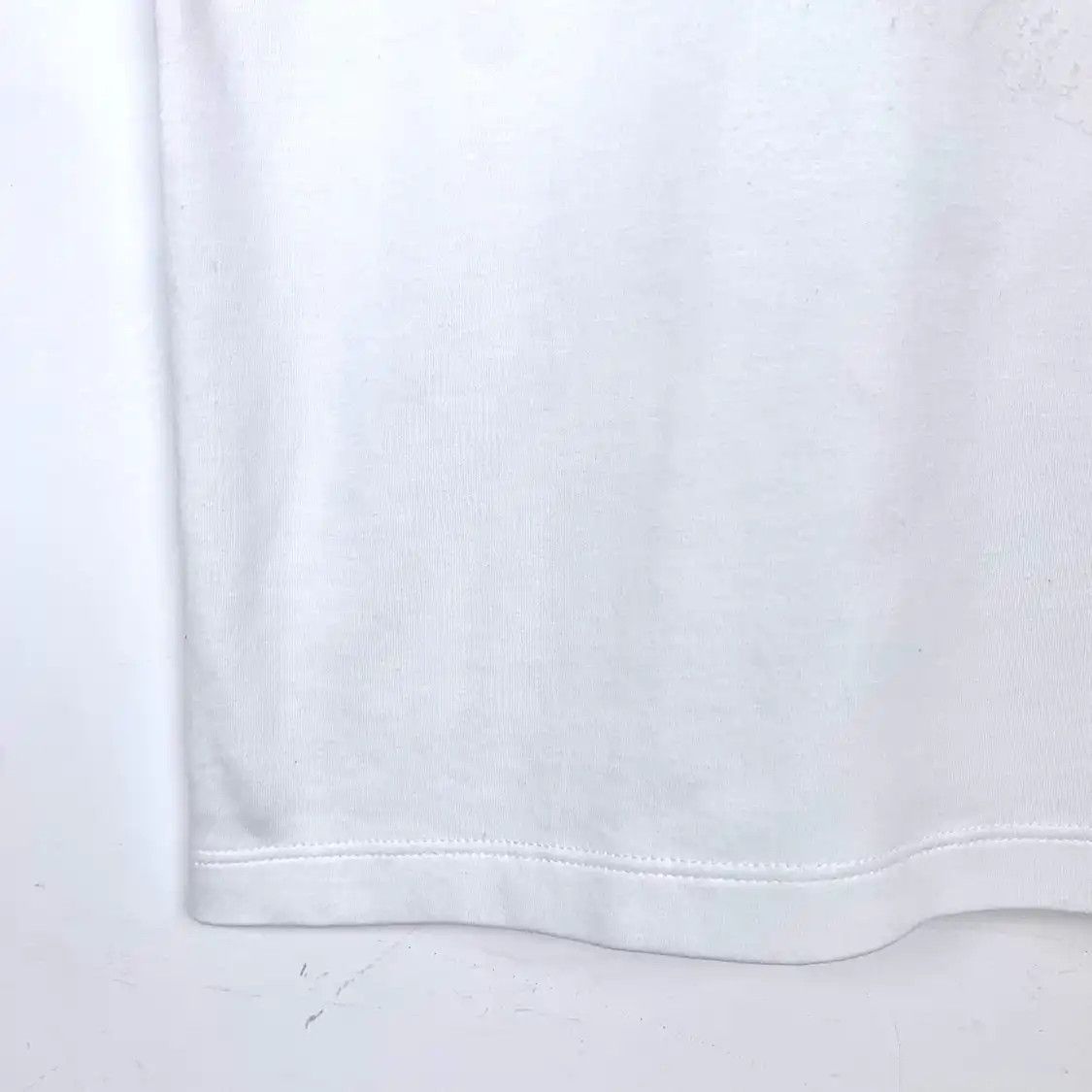 Louis Vuitton Louis Vuitton Graphic White Cotton T-Shirt 0089 Size US XS / EU 42 / 0 - 4 Thumbnail