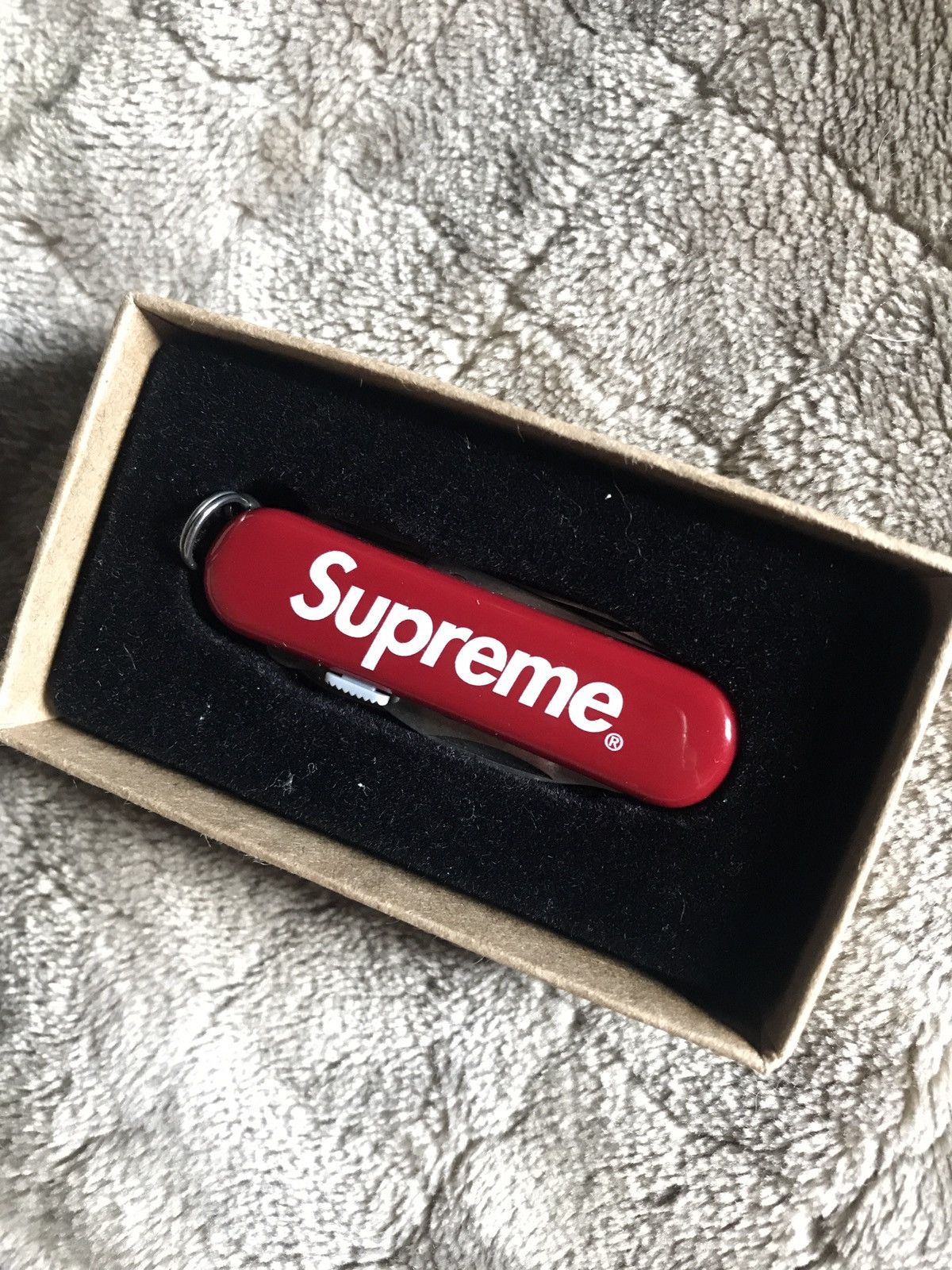 *BRAND NEW* Supreme x Victorinox Swiss Army Knife