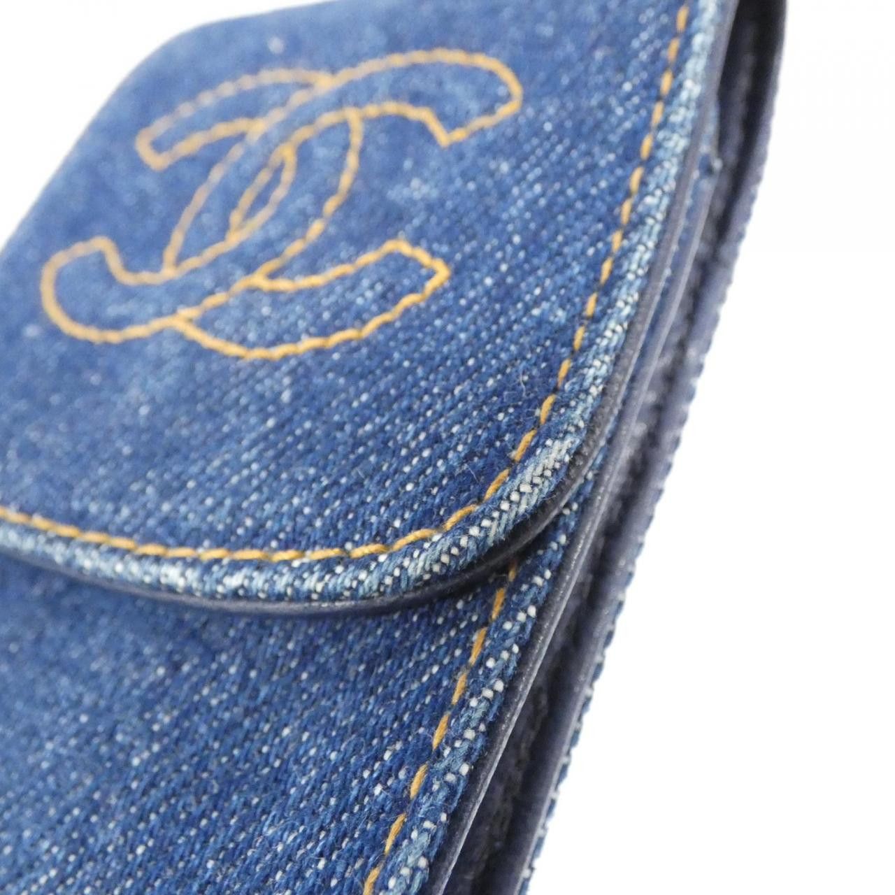Chanel Chanel Chanel Timeless CC Line Denim Pouch Denim Other DUTY FREE for USA Size ONE SIZE - 5 Thumbnail