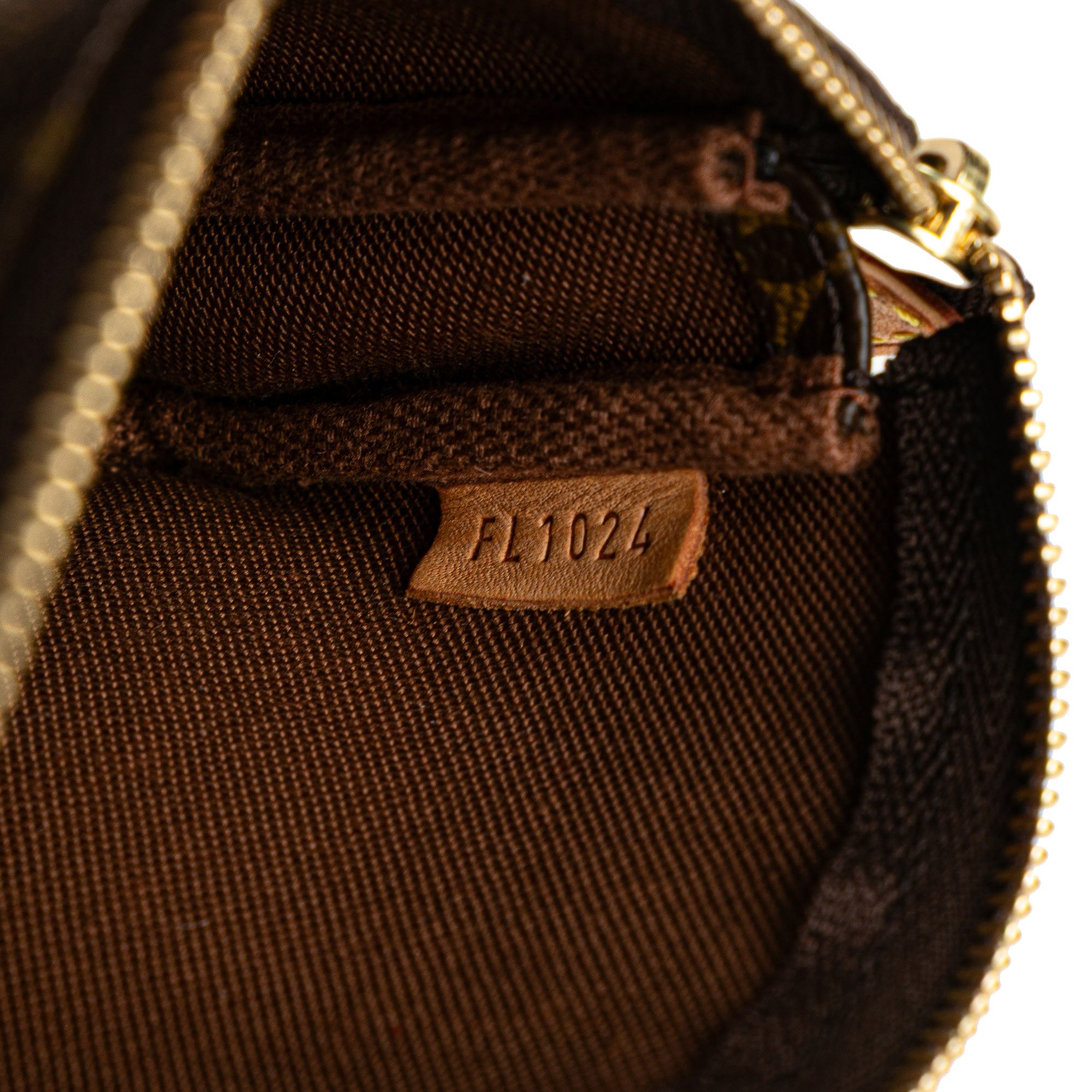 Louis Vuitton Louis Vuitton Monogram Mini Pochette Accessoires Size ONE SIZE - 5 Thumbnail