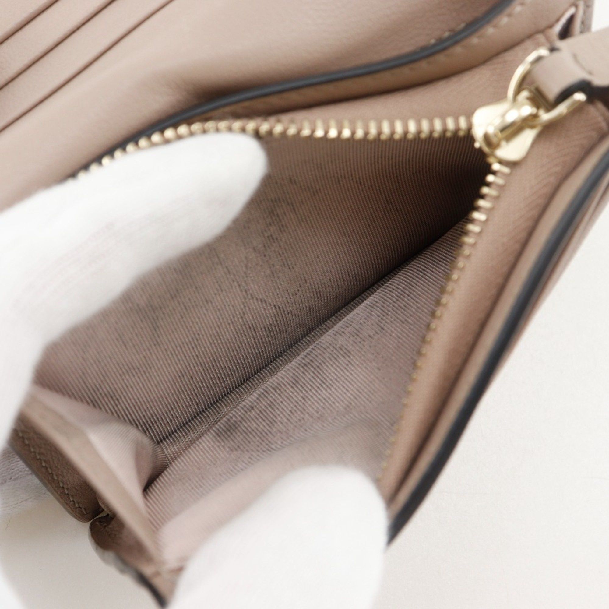 Valentino Valentino Garavani Rockstud Small Wallet, Bifold WW2P0P39BOL, Beige Calfskin with Snap Buttons, Women's Size ONE SIZE - 10 Thumbnail