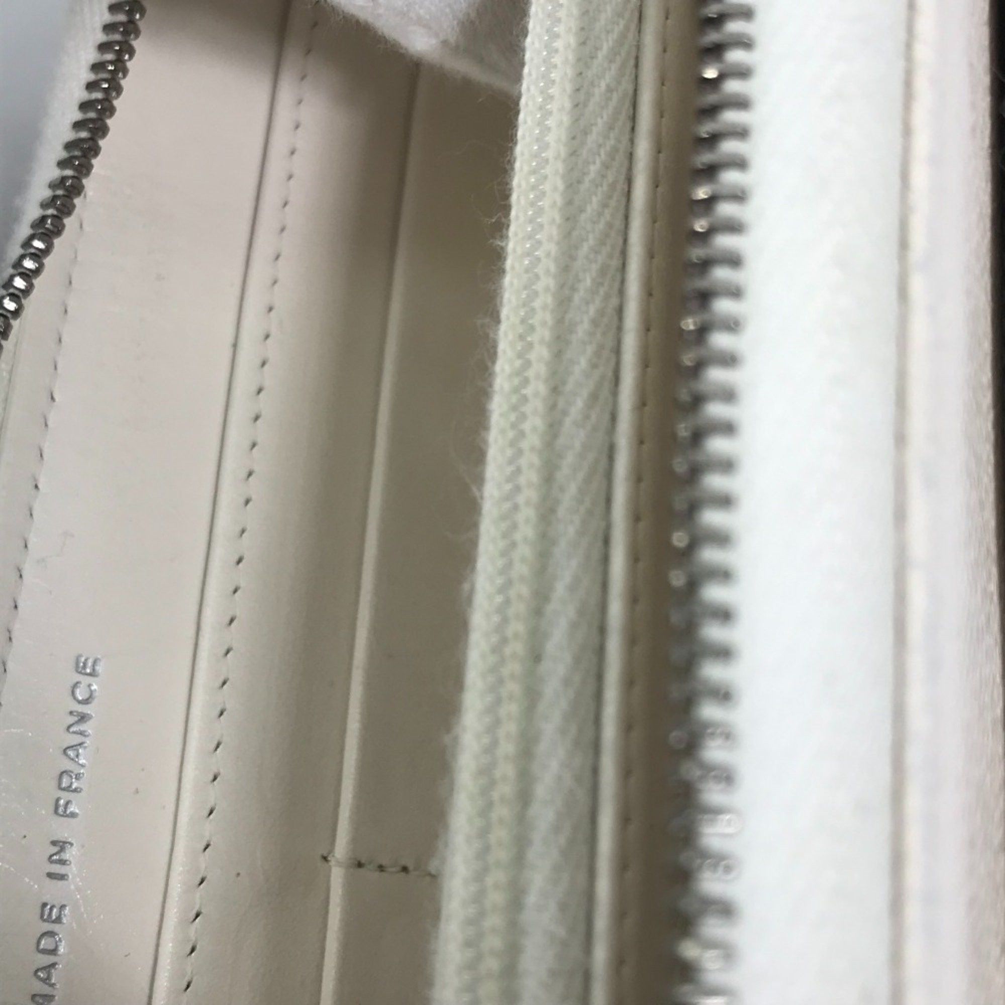 Chanel CHANEL A50097 Matelasse CC Coco Mark Round Zip Quilted Long Wallet in Caviar Leather, White Size ONE SIZE - 11 Thumbnail